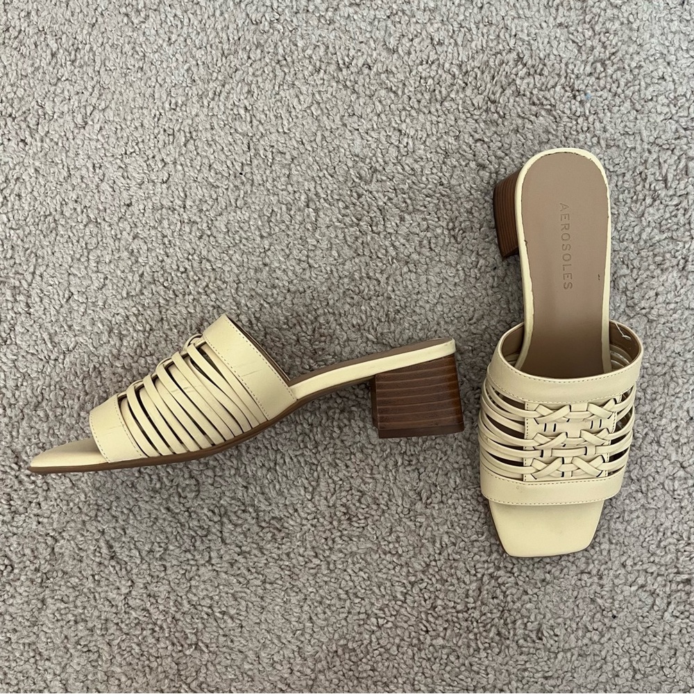 Aerosoles Woven Beige Nude Low Block Heel Slide Size 7.5